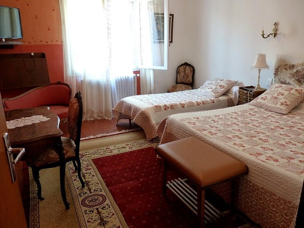 Hotel Le Mont Royal Réalmont Zewnętrze zdjęcie