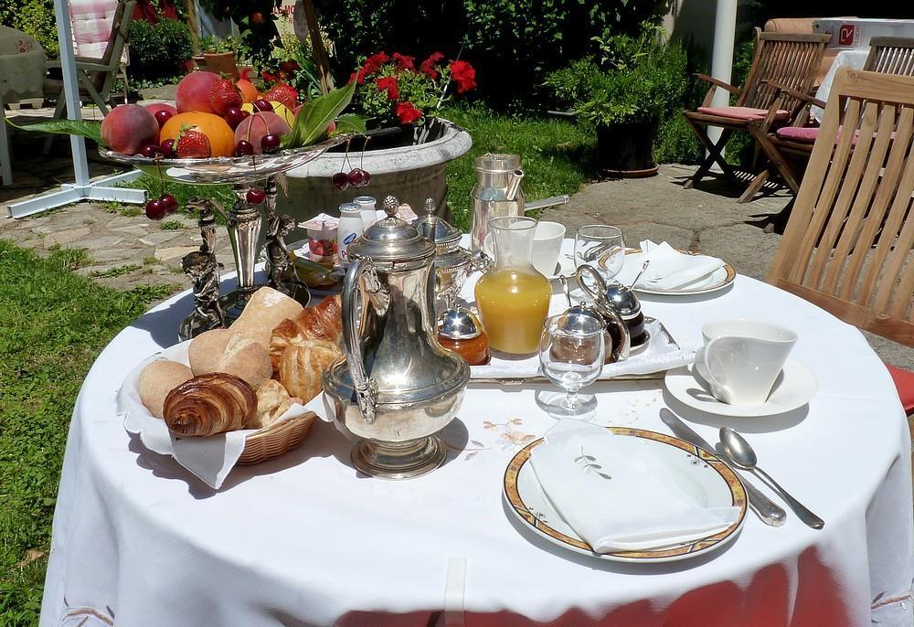 Hotel Le Mont Royal Réalmont Zewnętrze zdjęcie